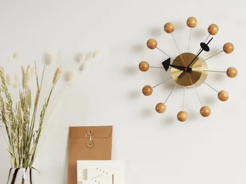 Orologio Wall Clocks Ball di Vitra